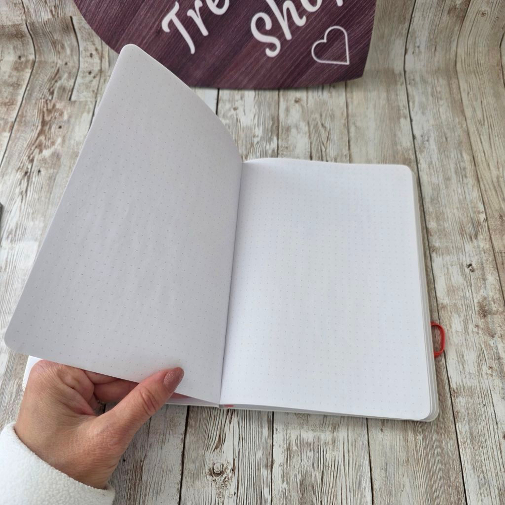 Michael Kors White Notebook - Picture 7 of 7